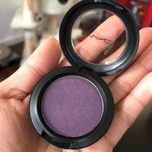 MAC✨NEW UNUSED✨pro longwear eyeshadow PLUSH A51